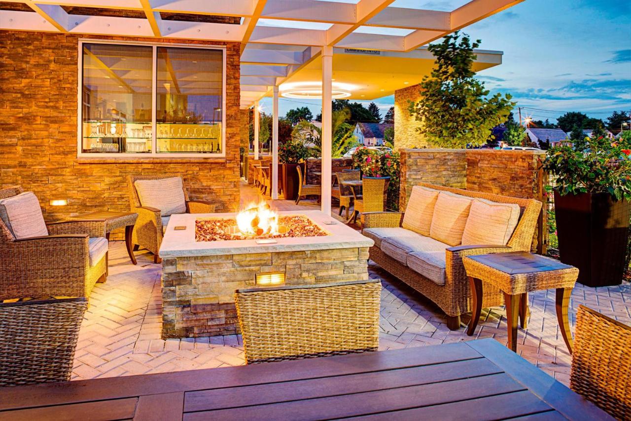  | Springhill Suites by Marriott Carle Place Garden City