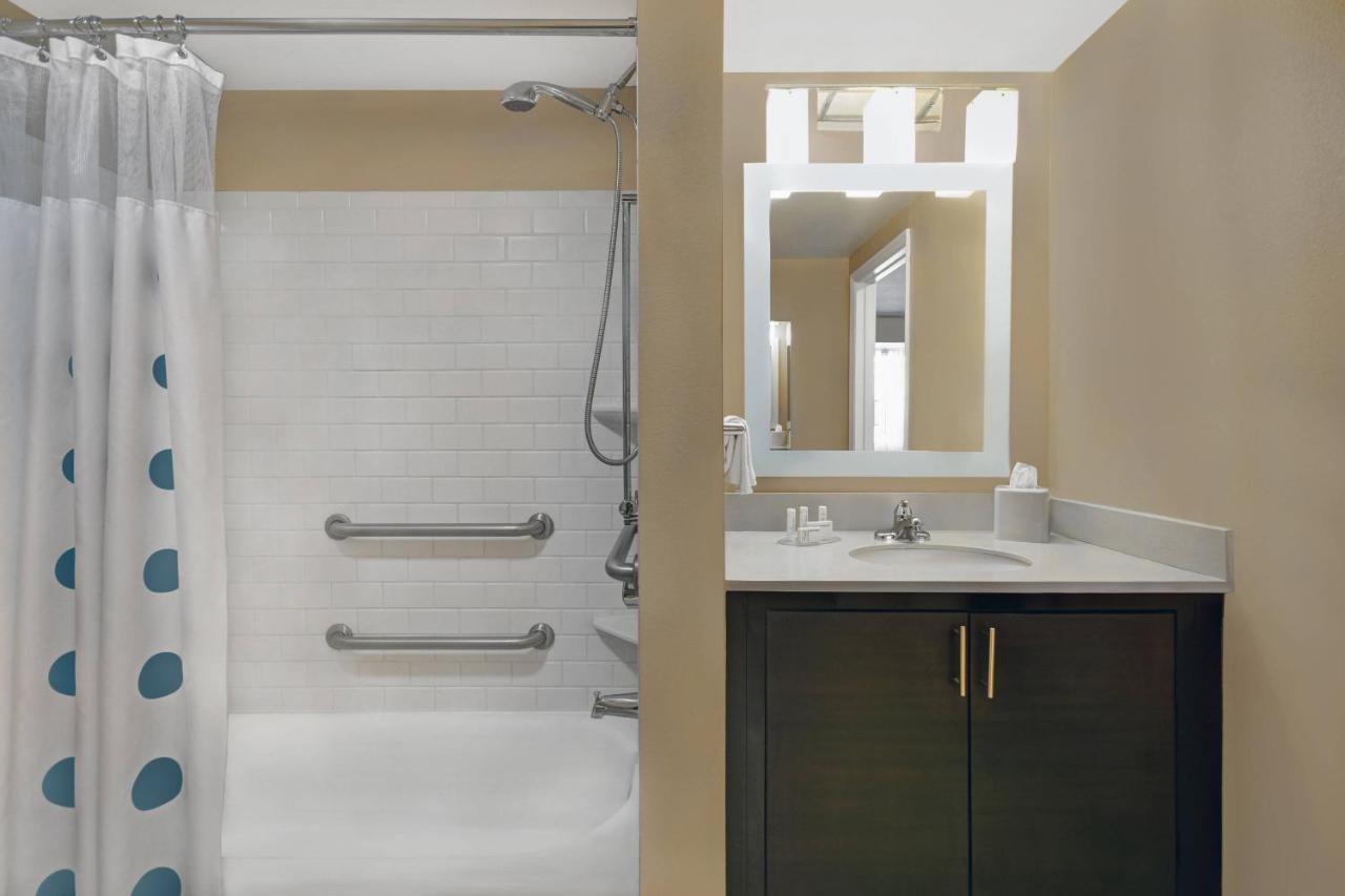  | TownePlace Suites by Marriott Republic Airport Long Island