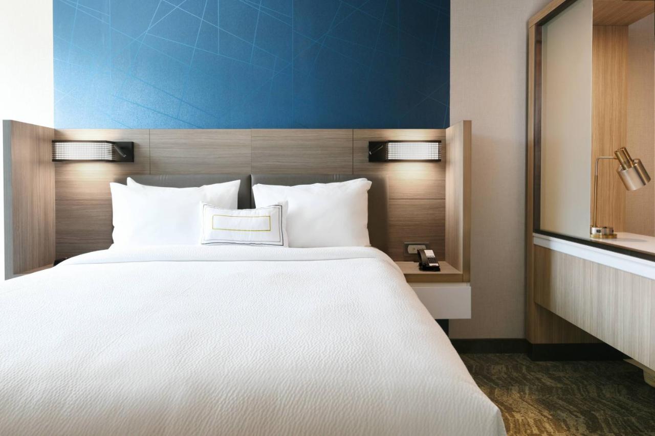 | SpringHill Suites Dallas DFW Airport South/CentrePort