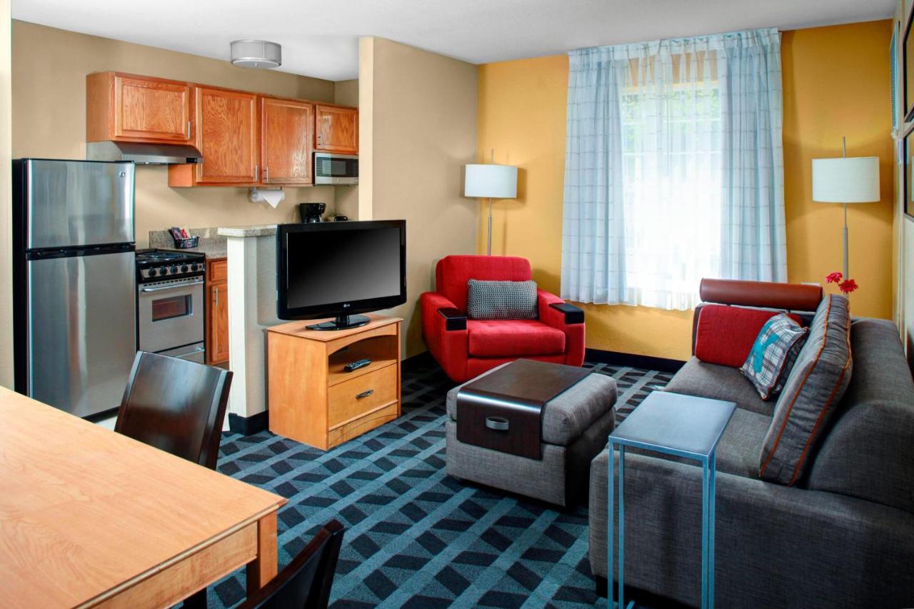  | TownePlace Suites by Marriott Fresno