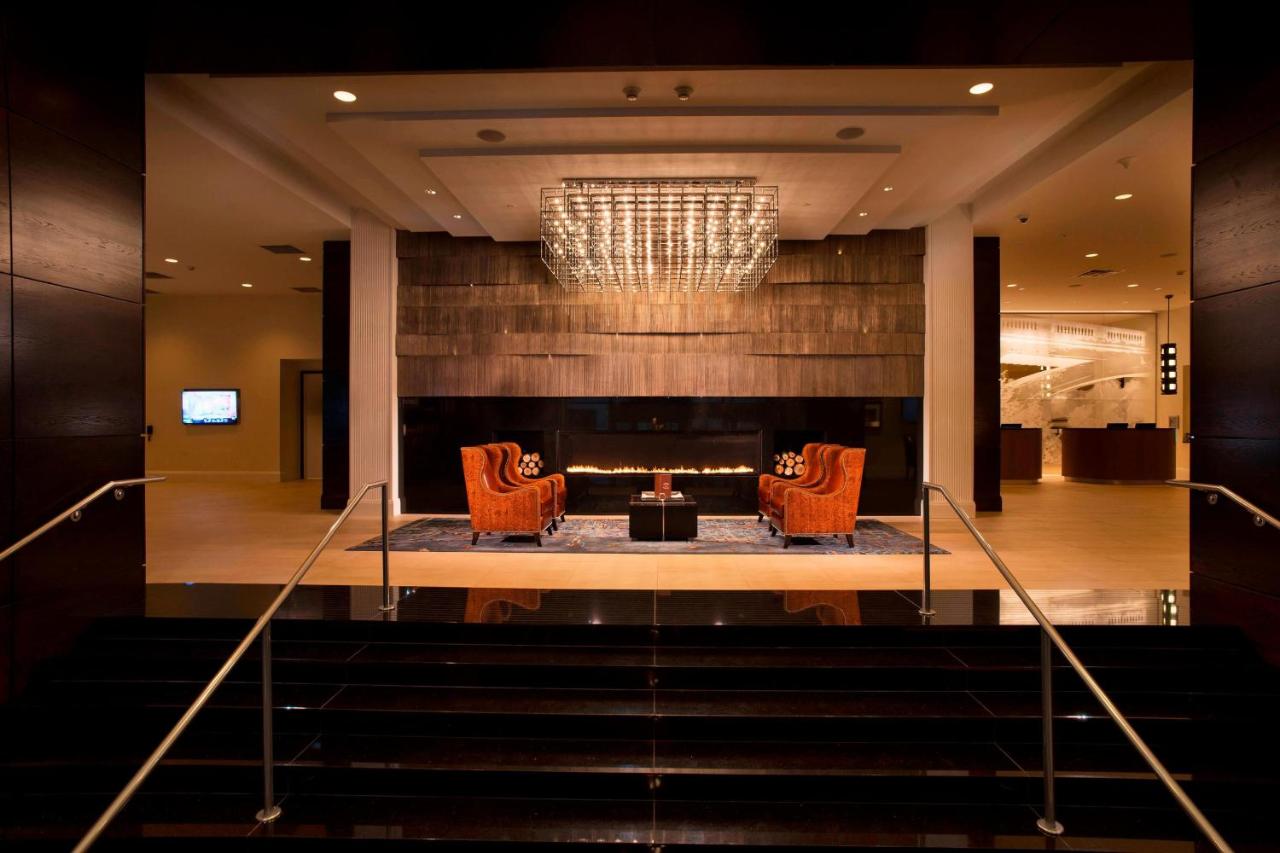 | Milwaukee Marriott Downtown