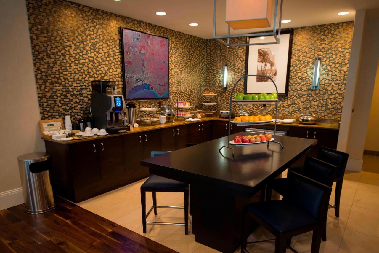 | Milwaukee Marriott Downtown