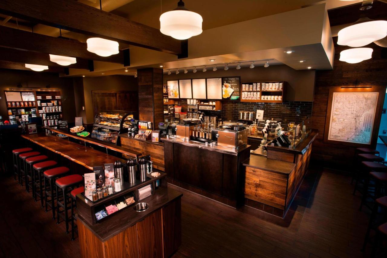 | Milwaukee Marriott Downtown
