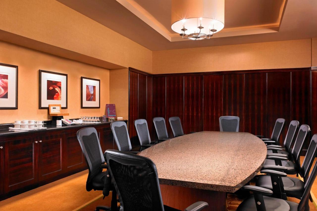 | Sheraton Garden Grove-Anaheim South