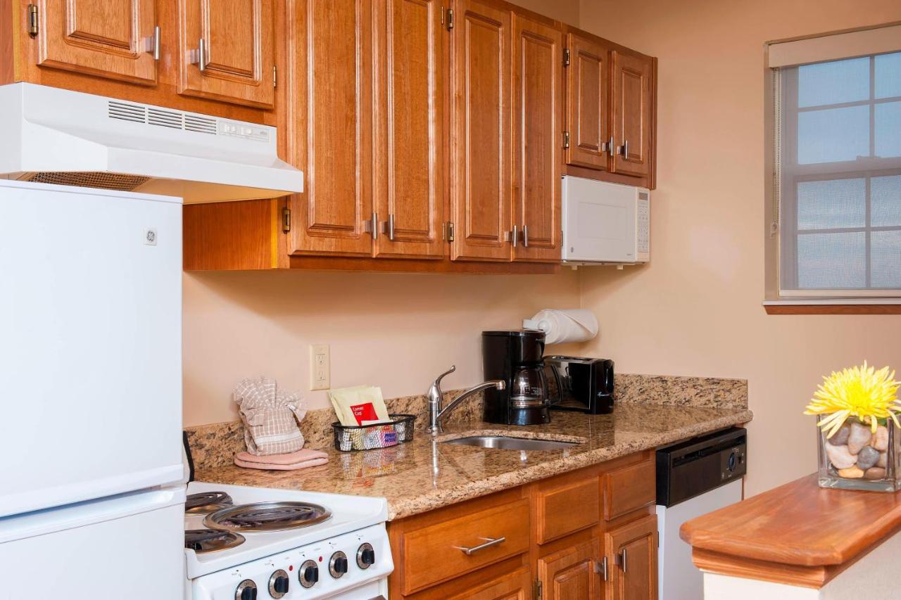  | TownePlace Suites by Marriott Indianapolis Park 100