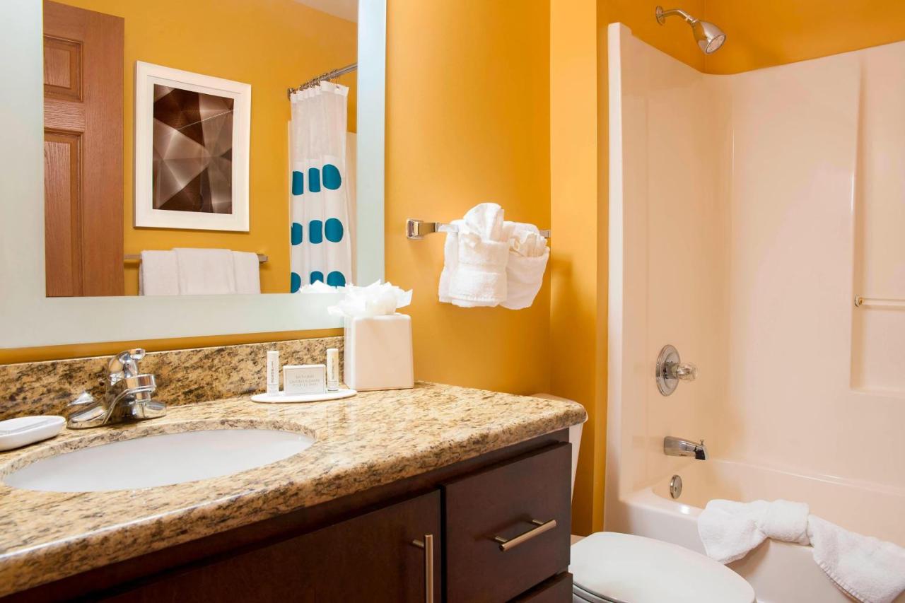  | TownePlace Suites by Marriott Indianapolis Park 100