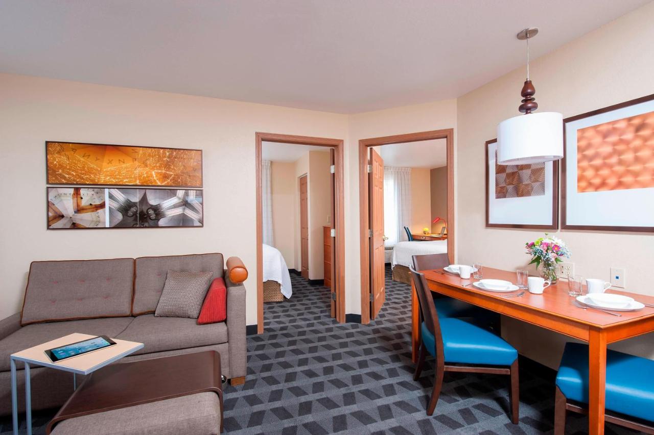  | TownePlace Suites by Marriott Indianapolis Park 100