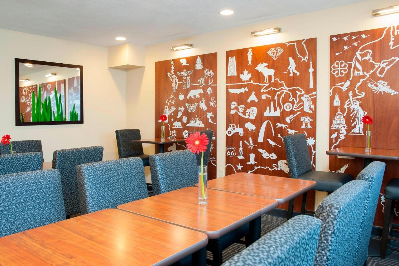  | TownePlace Suites by Marriott Indianapolis Park 100