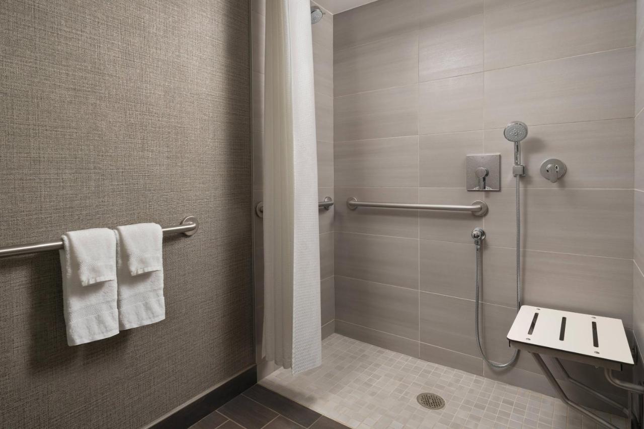 King Guest Room at Warner Center Marriott Woodland Hills