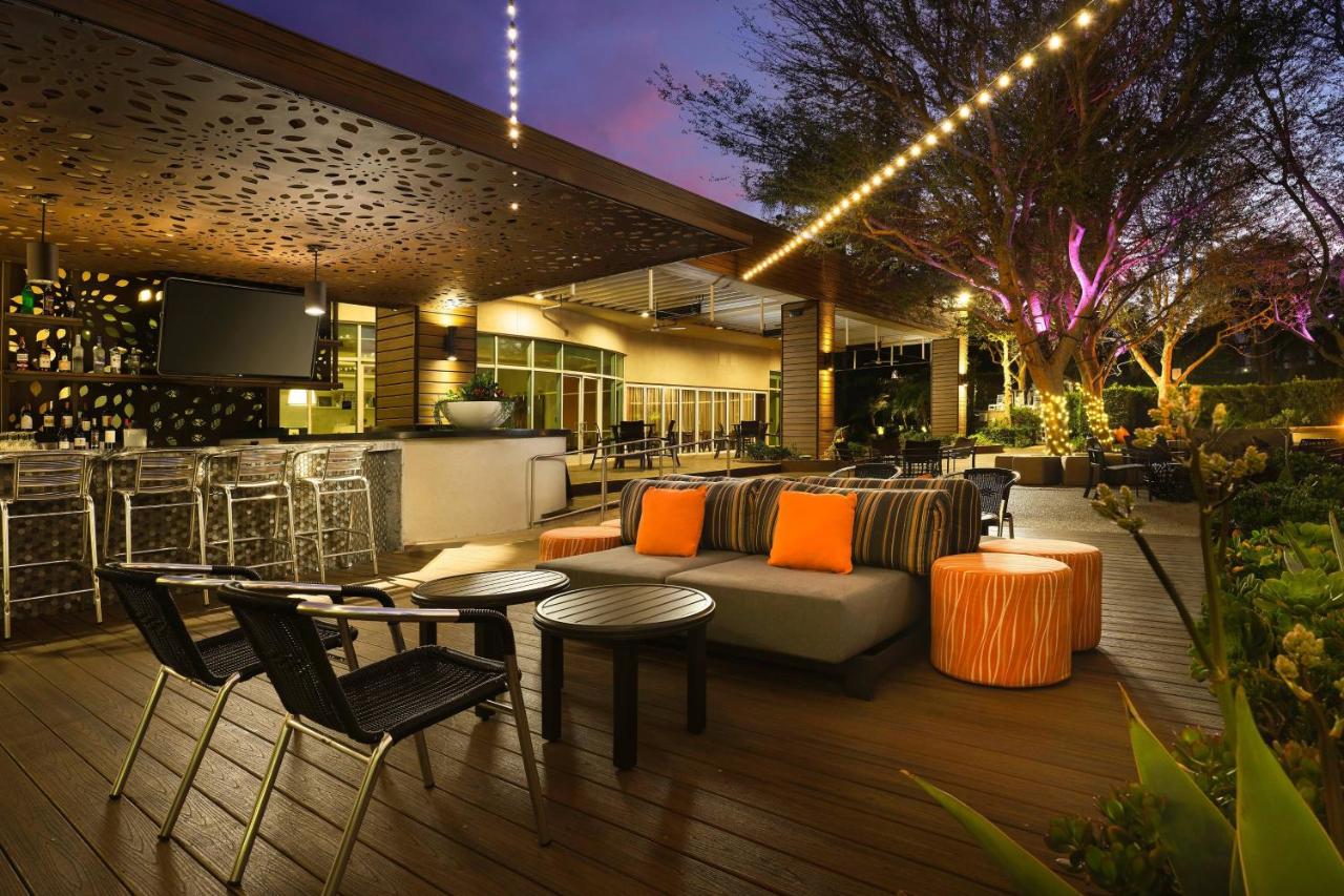 | Warner Center Marriott Woodland Hills