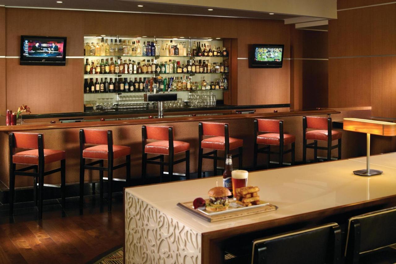 | Warner Center Marriott Woodland Hills