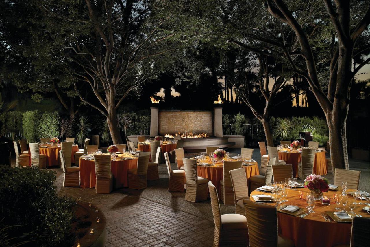| Warner Center Marriott Woodland Hills