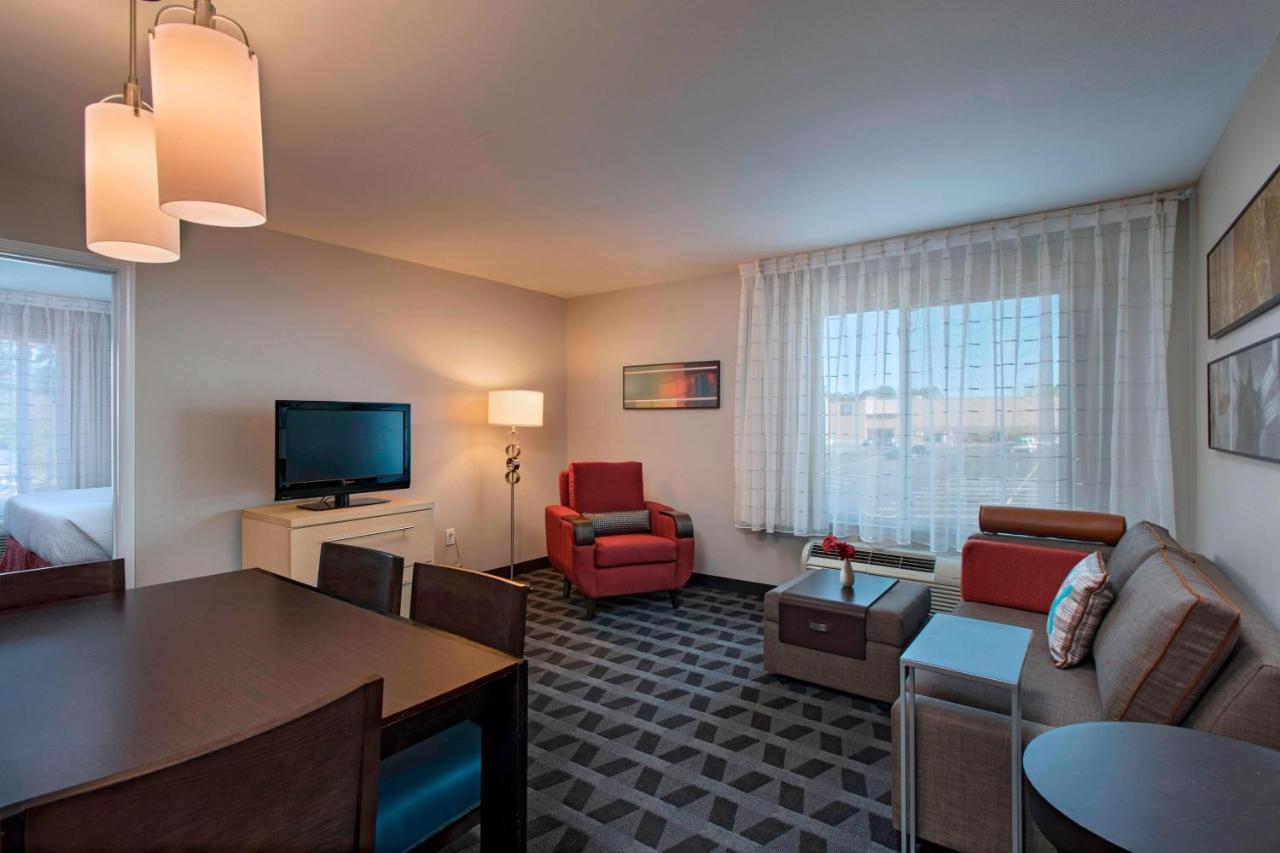 | TownePlace Suites Fayetteville Cross Creek