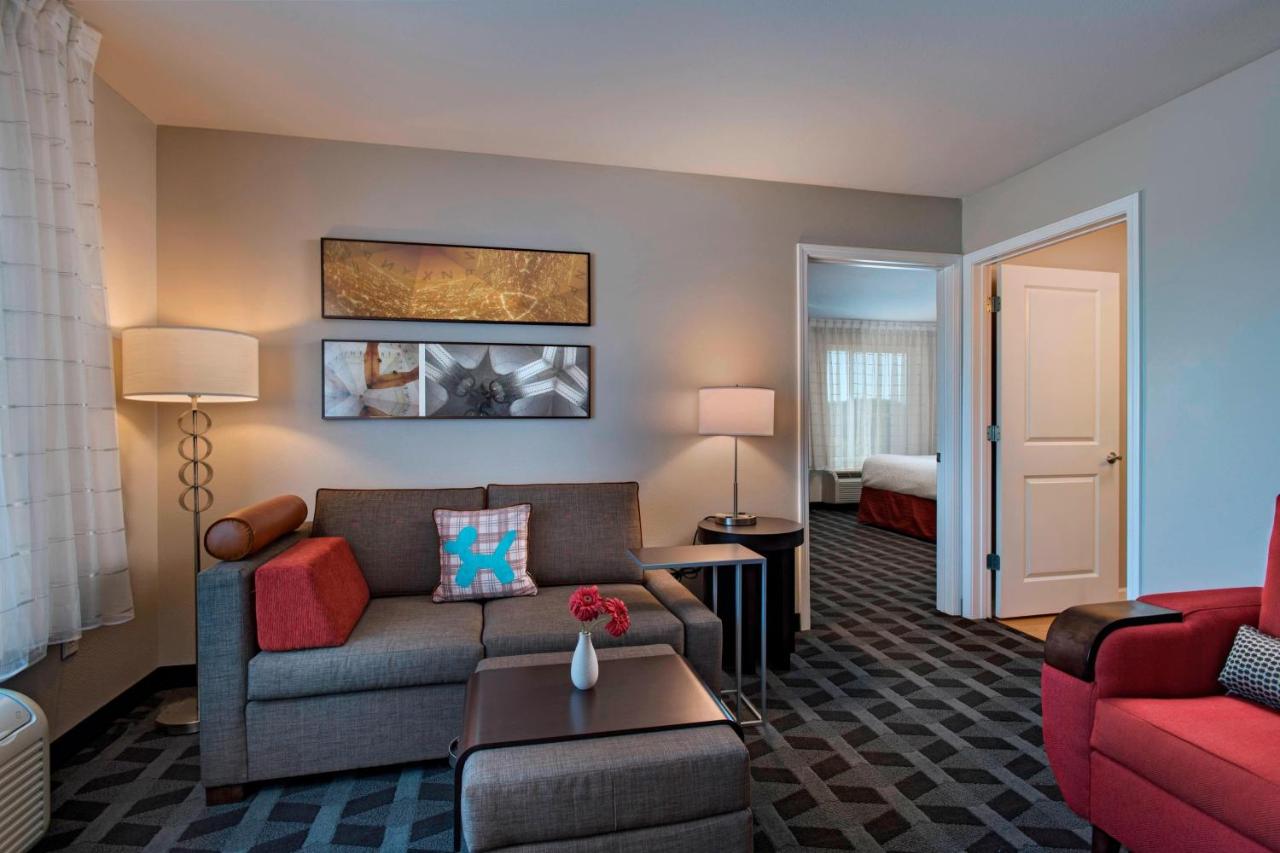 | TownePlace Suites Fayetteville Cross Creek