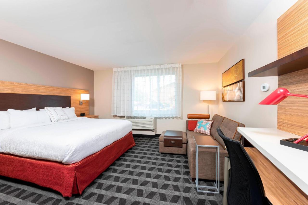 | TownePlace Suites by Marriott Louisville North