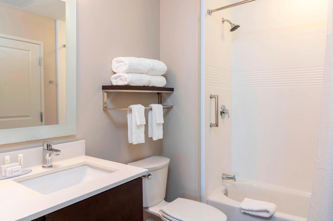 | TownePlace Suites by Marriott Louisville North
