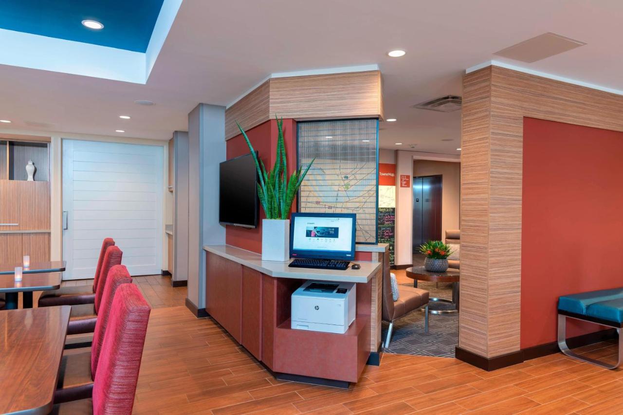 | TownePlace Suites by Marriott Louisville North