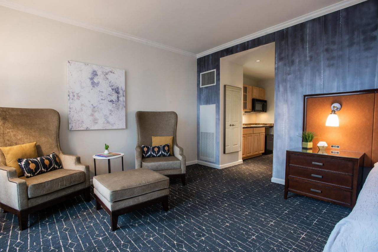 Wellness Suite, 1 Bedroom Suite, 1 King, City view at Magnolia Hotel Houston, A Tribute Portfolio Hotel