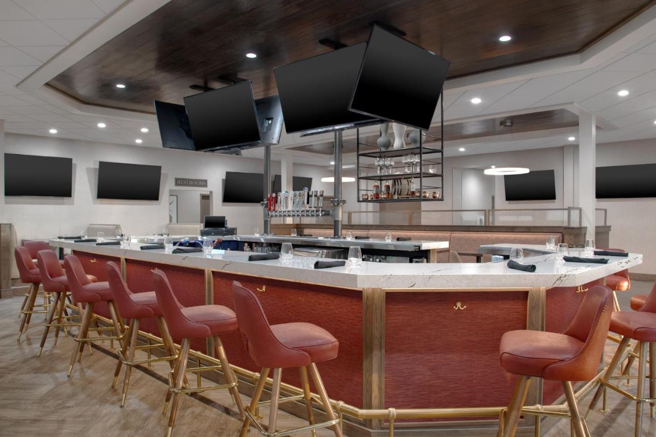 Holiday Inn Hotel & Suites Overland Park-West, an IHG Hotel