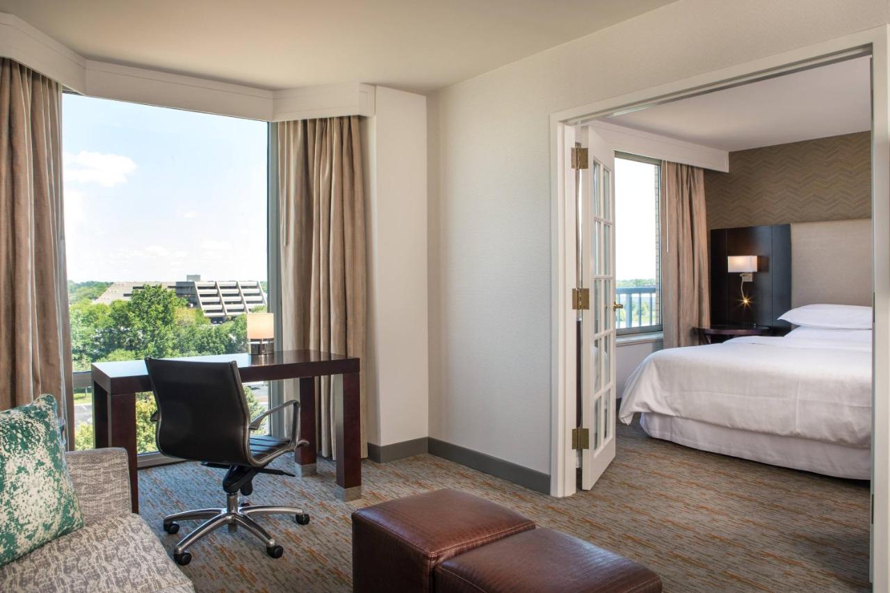  | Sheraton Suites Chicago Elk Grove