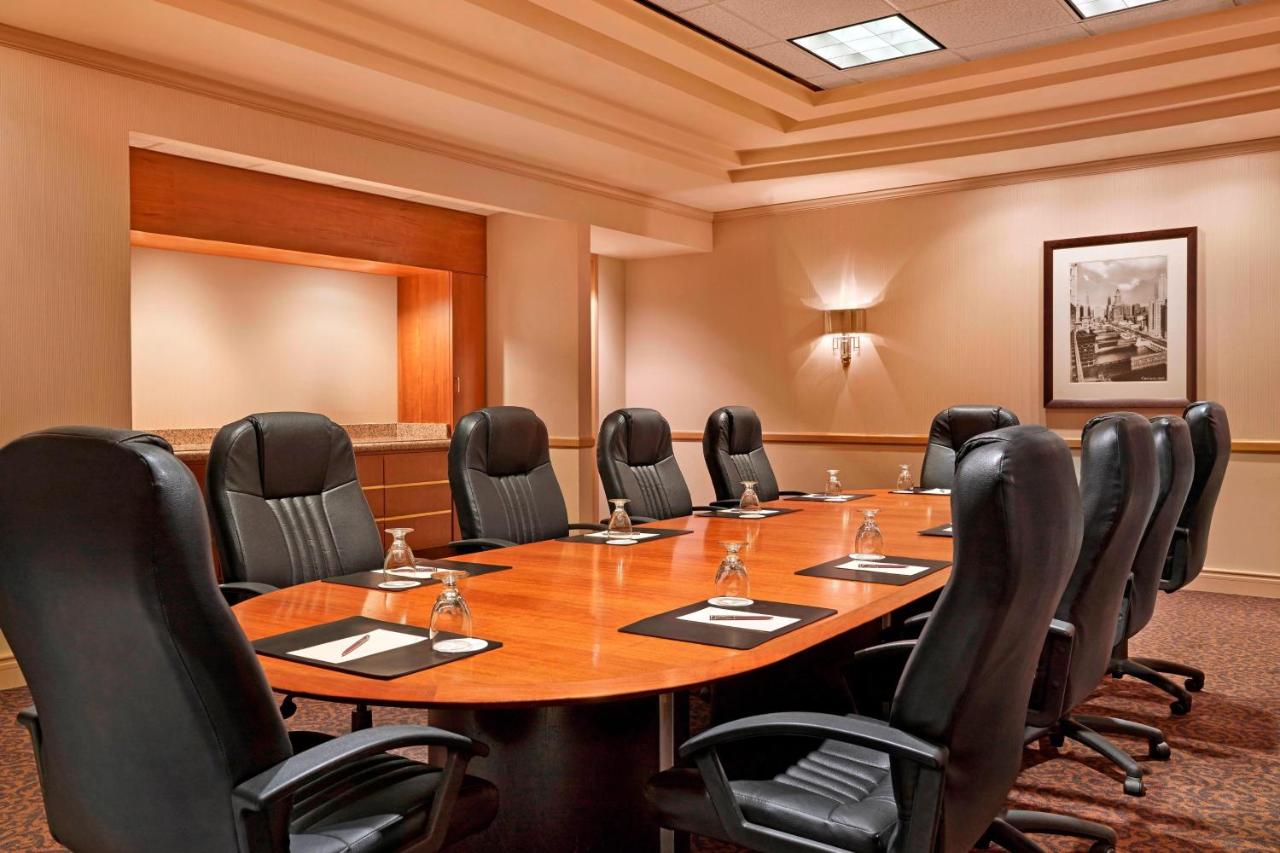  | Sheraton Suites Chicago Elk Grove