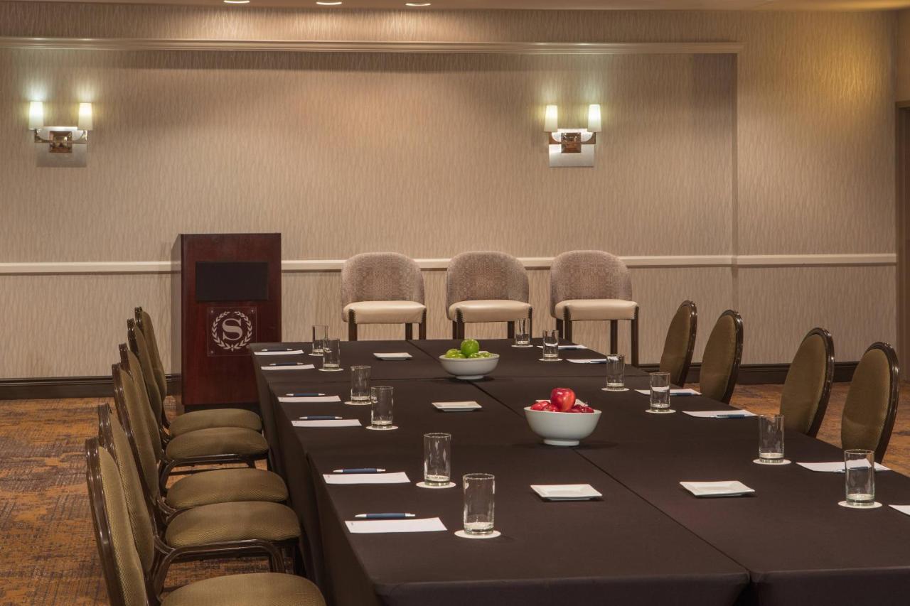  | Sheraton Suites Chicago Elk Grove