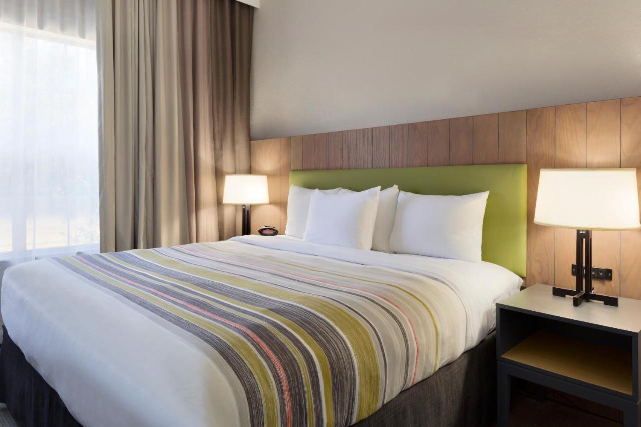 King Studio with Sofa Bed - Non-Smoking at Country Inn & Suites by Radisson, Brunswick I-95, GA