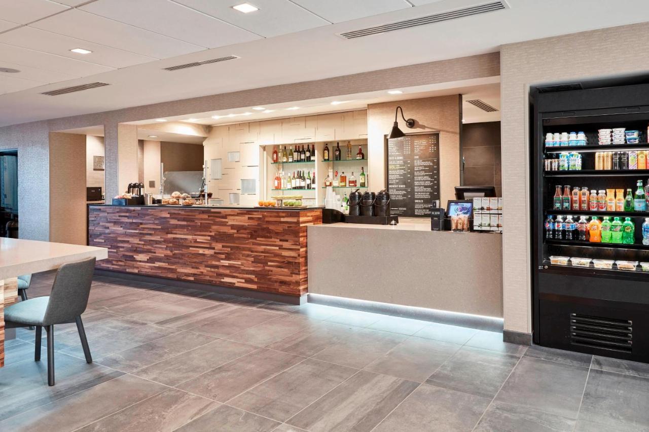 | Courtyard Cincinnati Airport South/Florence