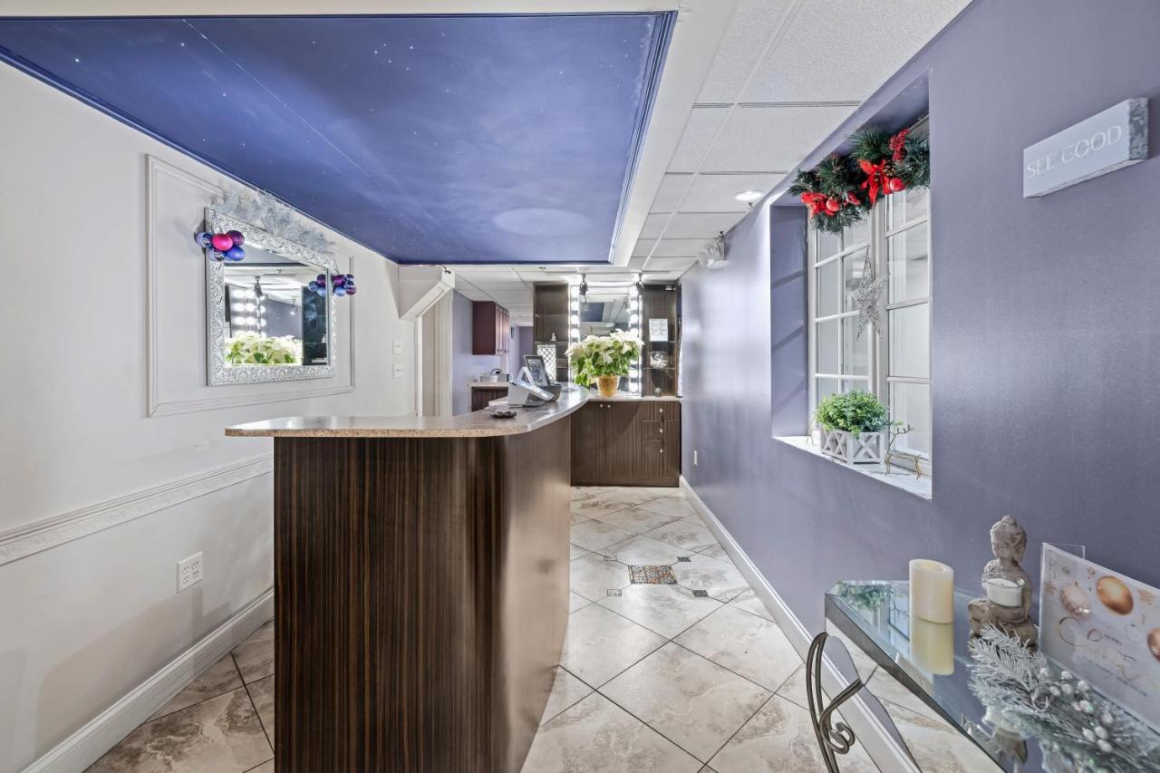 | John Carver Inn & Spa