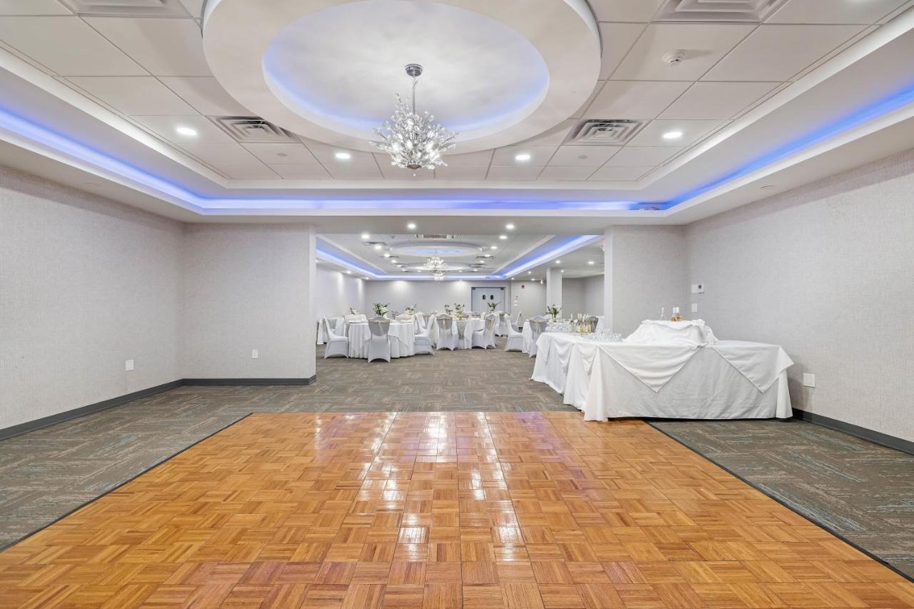  | John Carver Inn & Spa