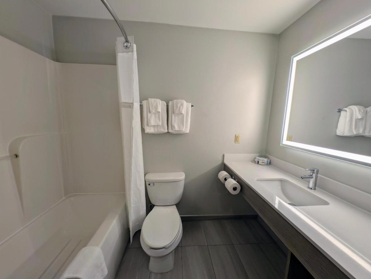 | Holiday Inn Carbondale-Conference Center, an IHG Hotel