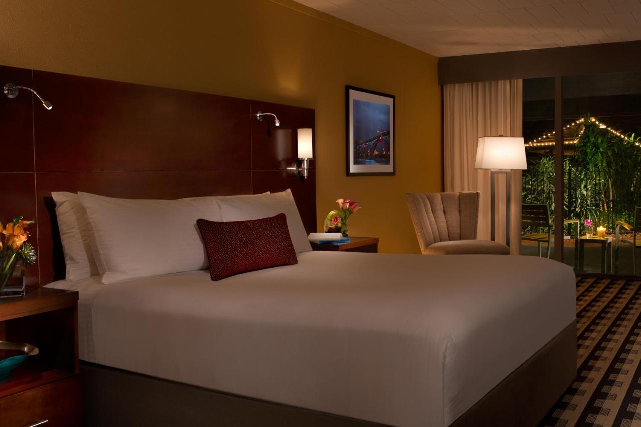 | M Hotel Buffalo