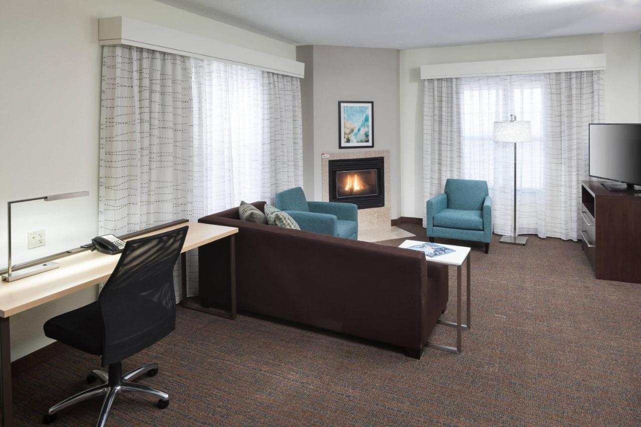  | Residence Inn by Marriott Kansas City Country Club Plaza