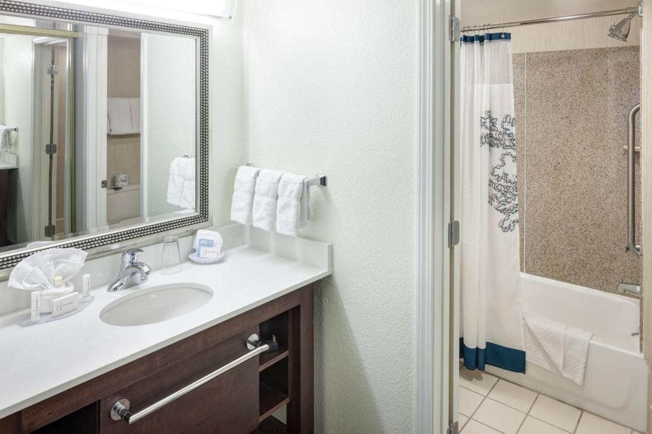  | Residence Inn by Marriott Kansas City Country Club Plaza