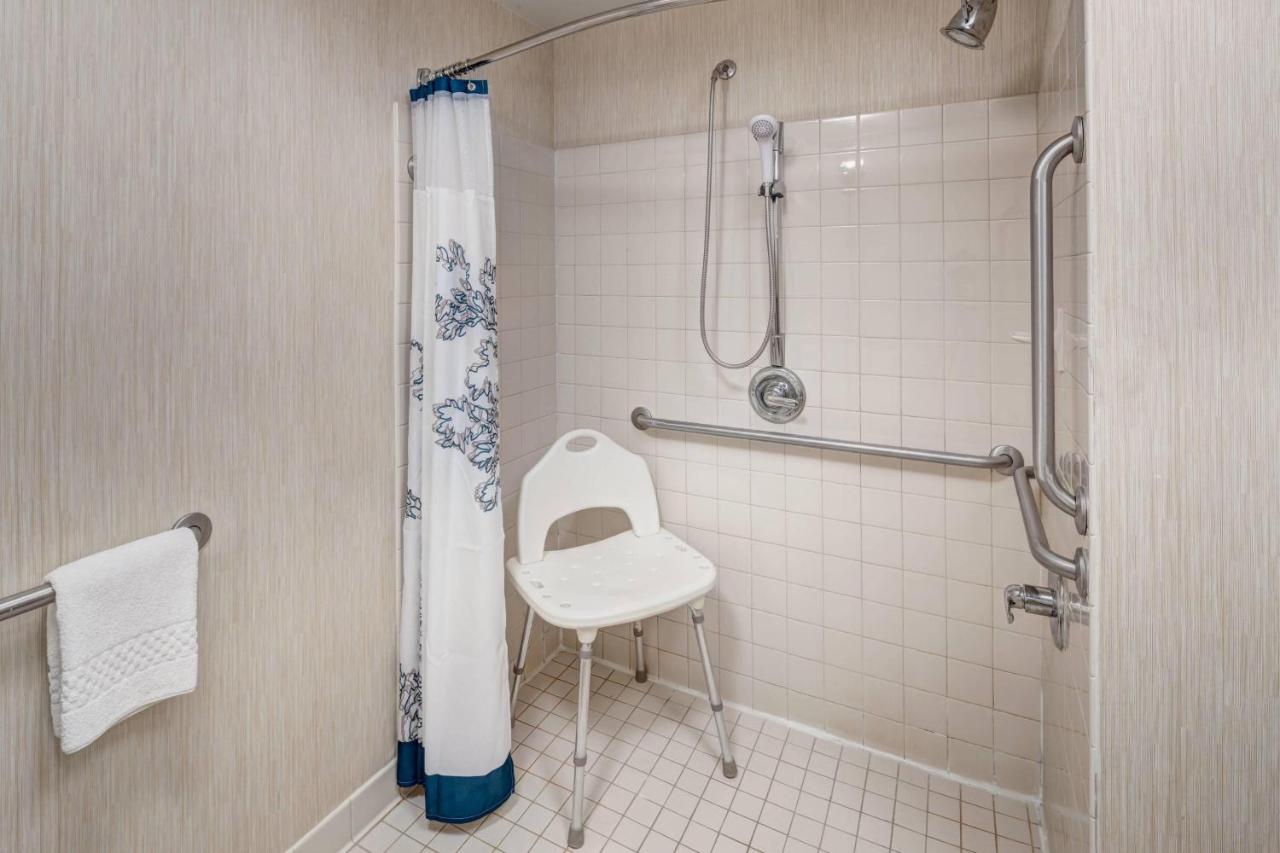  | Residence Inn by Marriott Kansas City Country Club Plaza