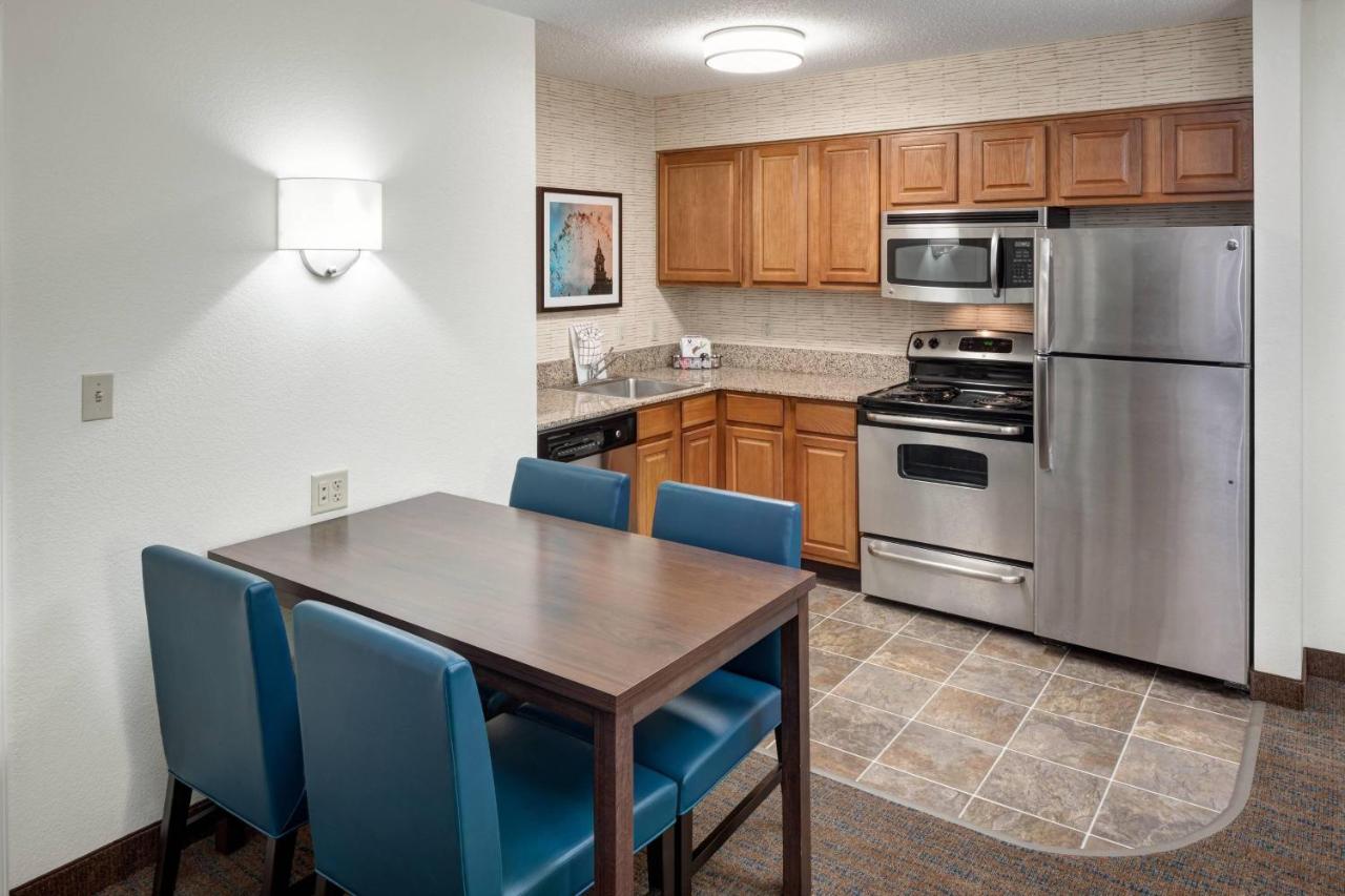  | Residence Inn by Marriott Kansas City Country Club Plaza