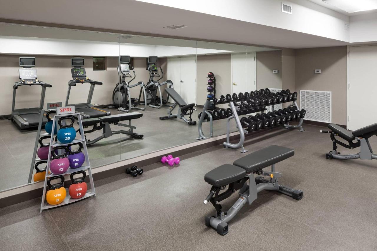  | Residence Inn by Marriott Kansas City Country Club Plaza