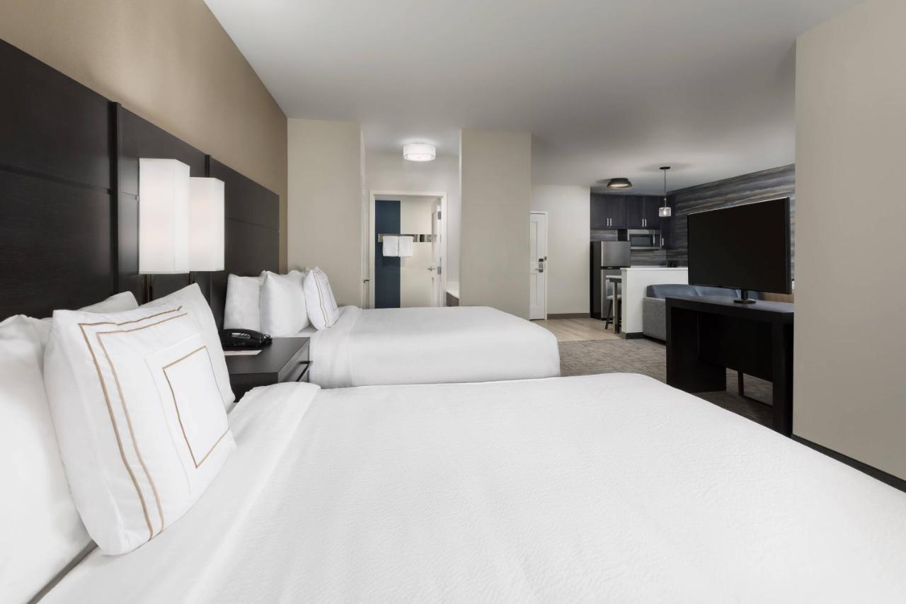 Queen Studio with Sofa Bed - Hearing Accessible at Residence Inn Long Island Garden City