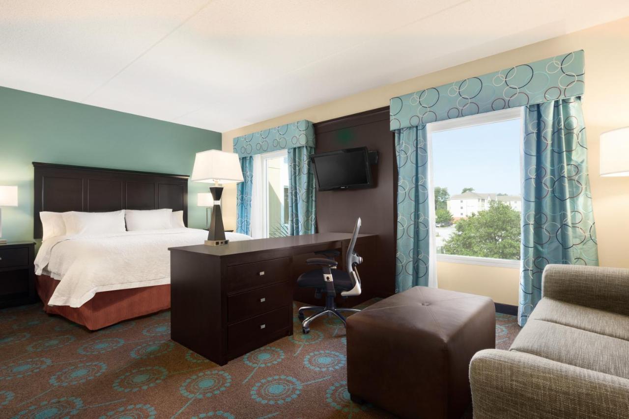 Non-Smoking King Studio Suite at Hampton Inn & Suites Bluffton-Sun City
