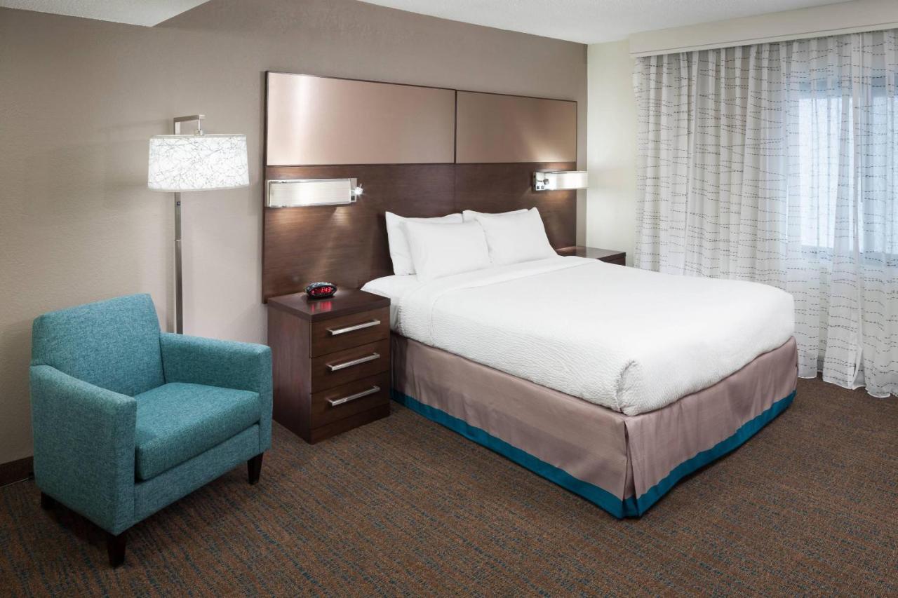 | Residence Inn by Marriott Kansas City Country Club Plaza