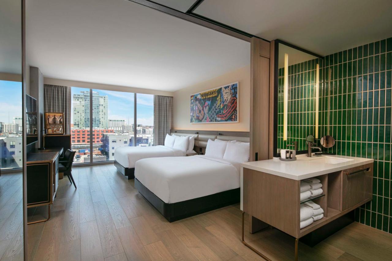 Wonderful Queen Queen at W Nashville