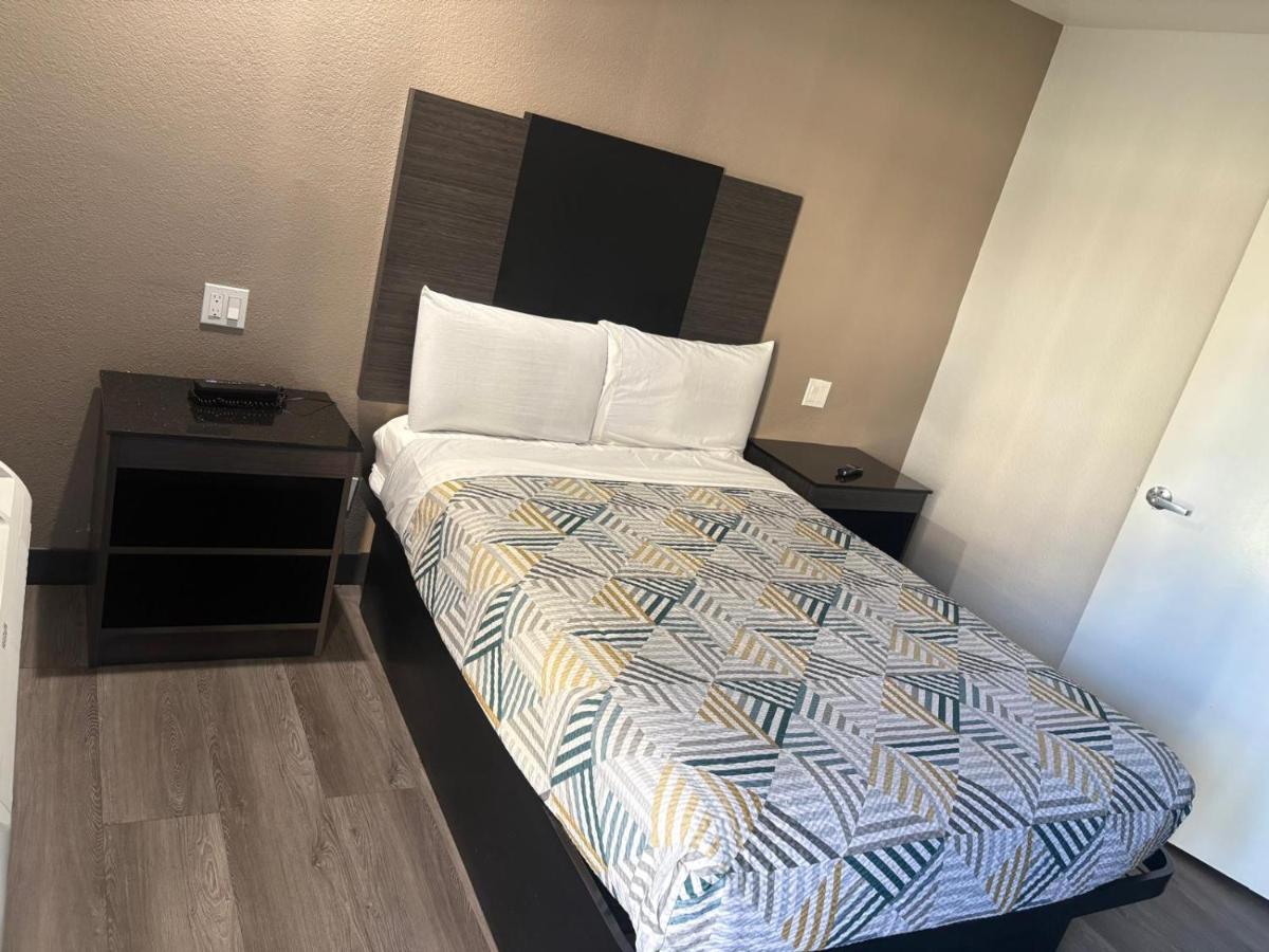 | Motel 6-San Bernardino, CA - North