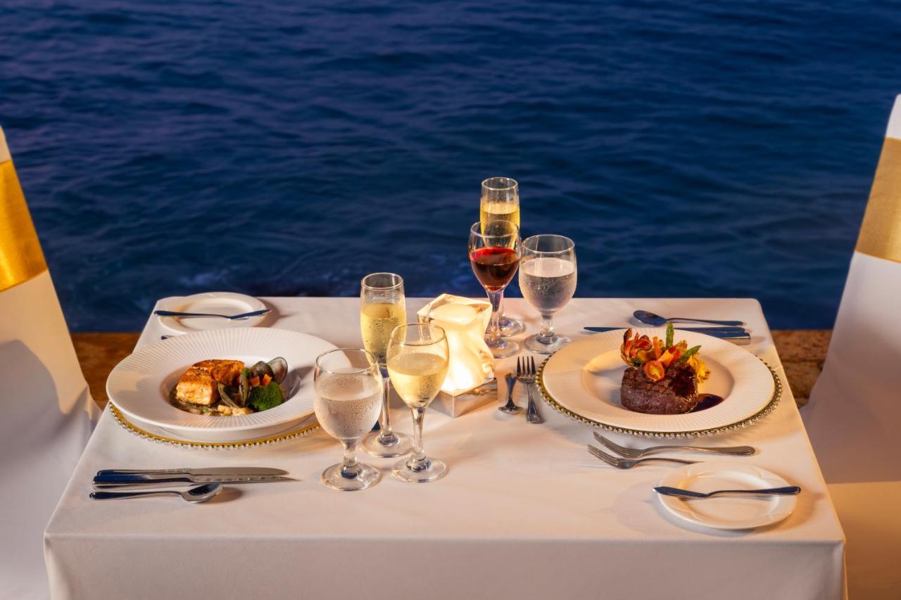 | Hilton Rose Hall Resort & Spa