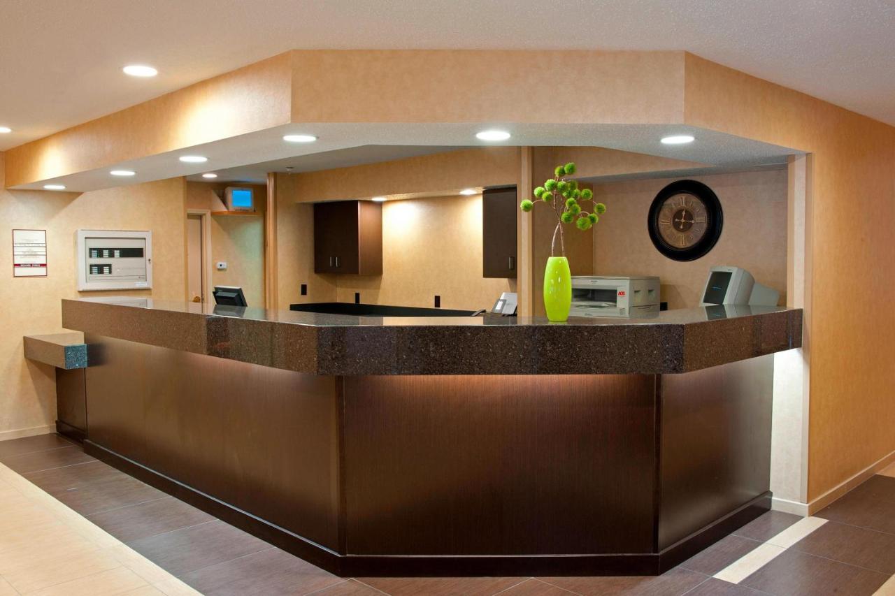 | Residence Inn Lansing West