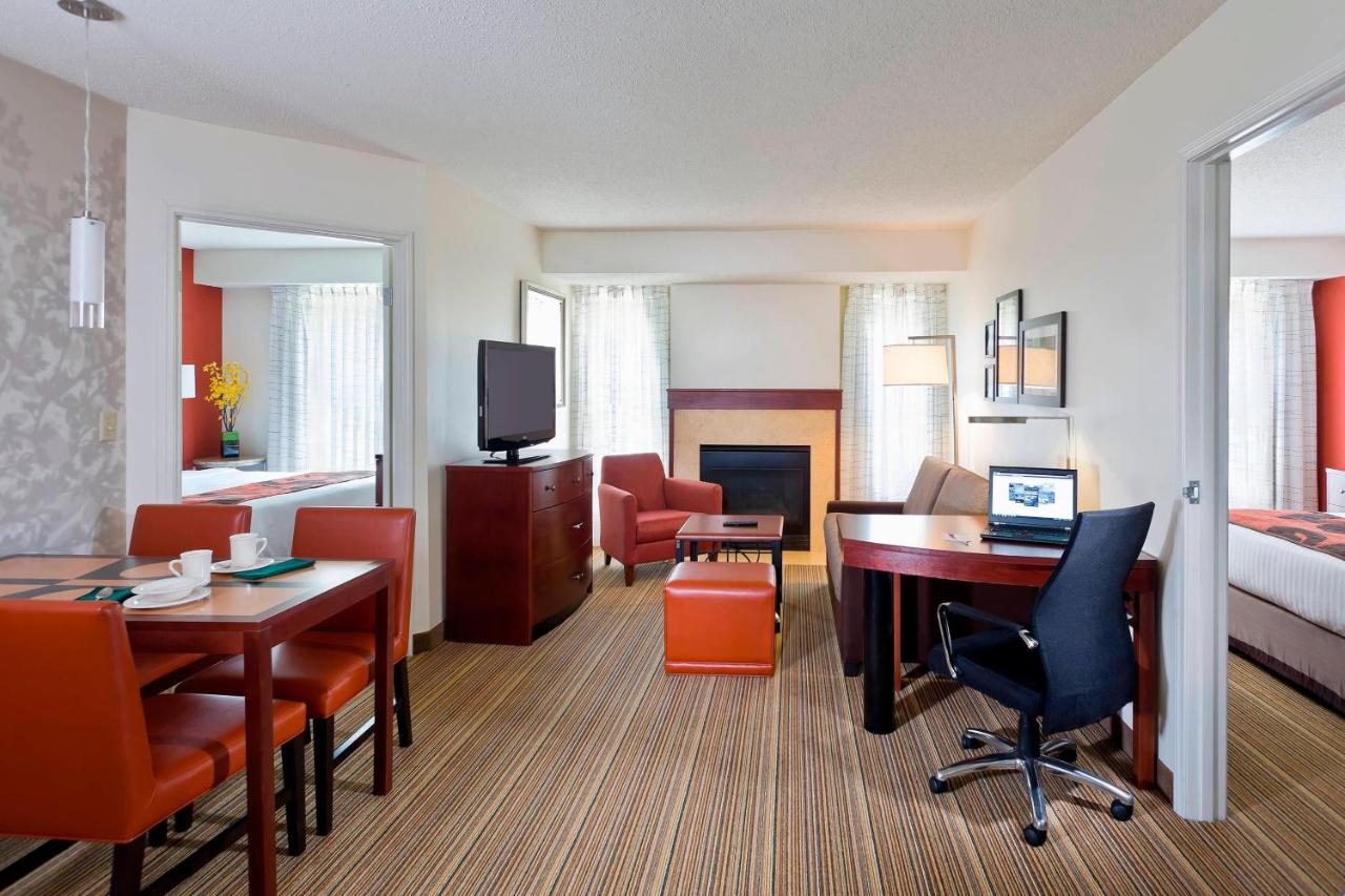 | Residence Inn Lansing West