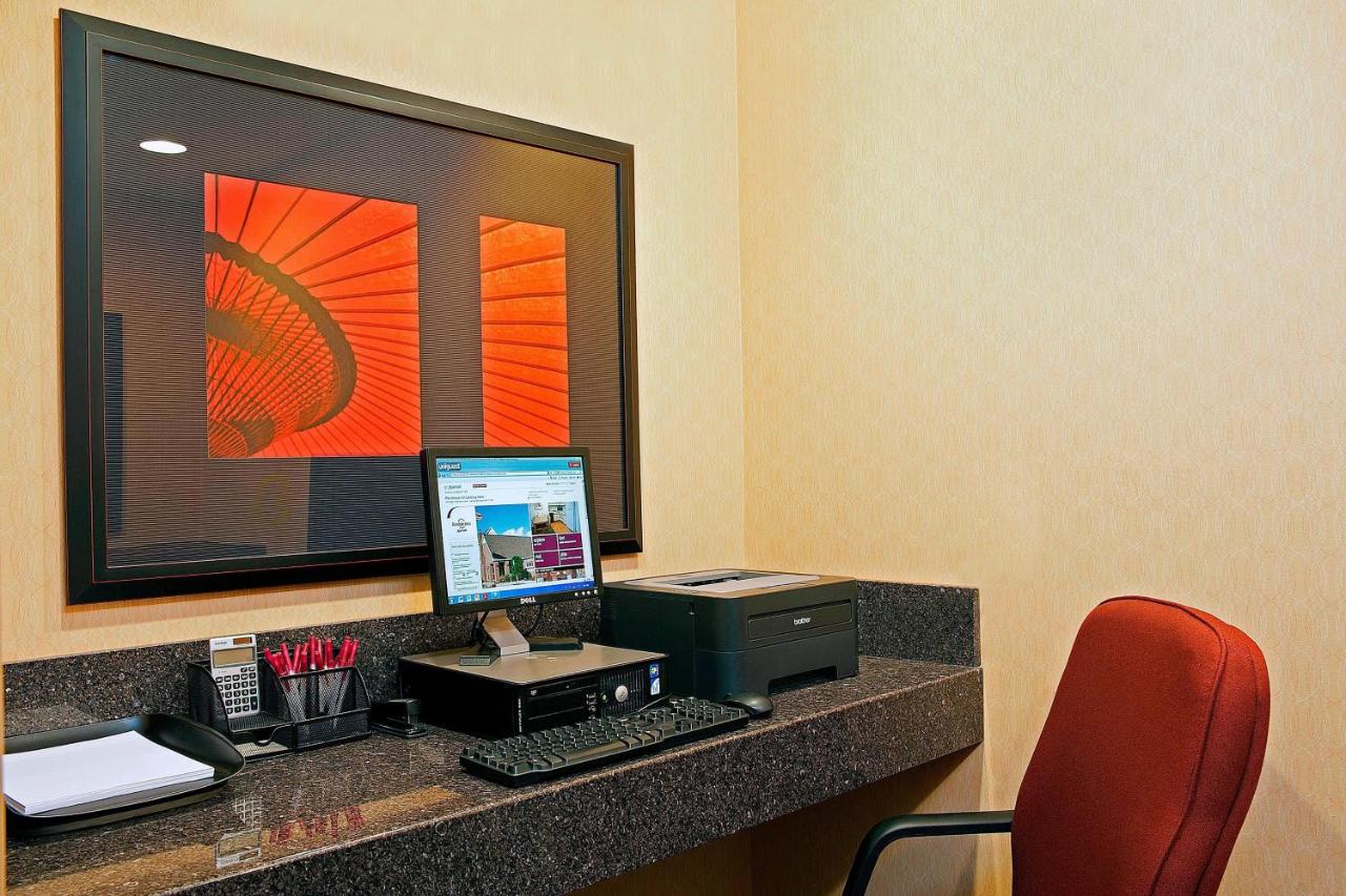 | Residence Inn Lansing West