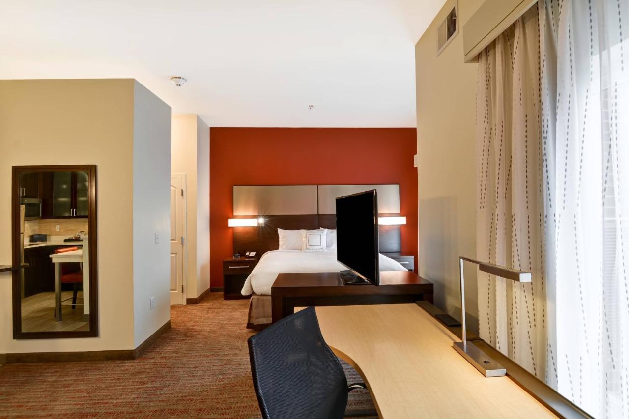| Residence Inn by Marriott Milwaukee North/Glendale