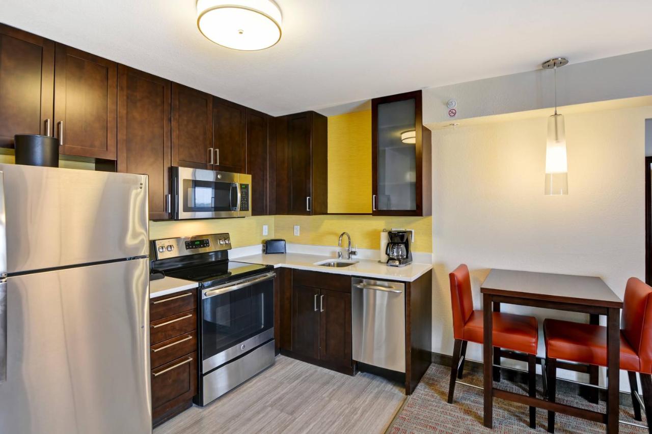 | Residence Inn by Marriott Milwaukee North/Glendale