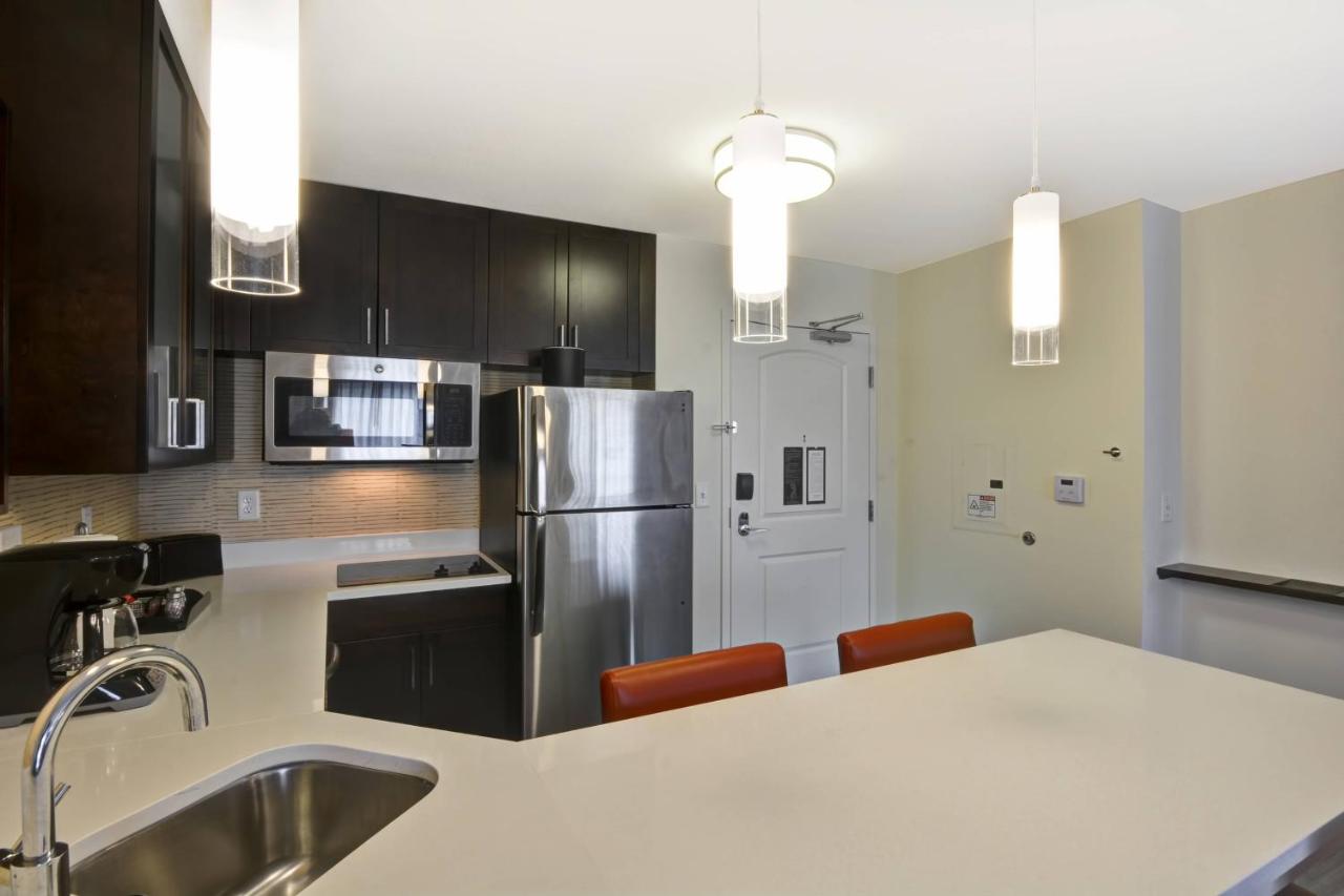 | Residence Inn by Marriott Milwaukee North/Glendale