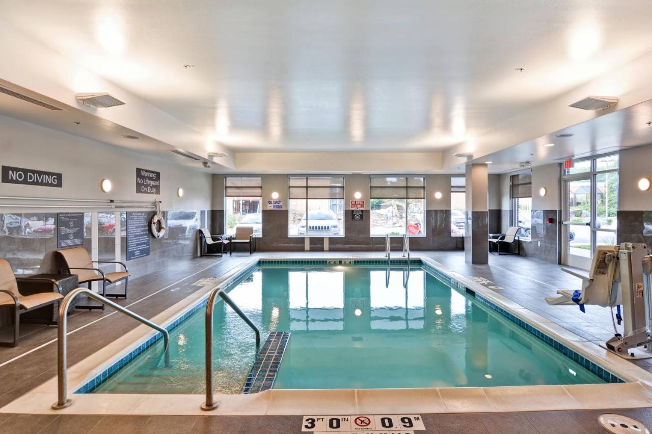 | Residence Inn by Marriott Milwaukee North/Glendale